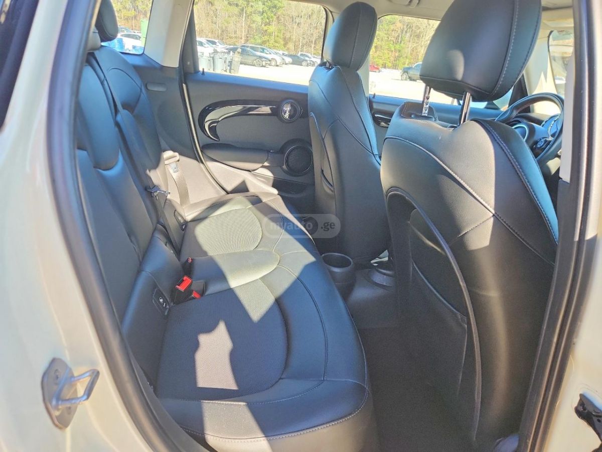 MINI Cooper S 2020 — миниатюра 11