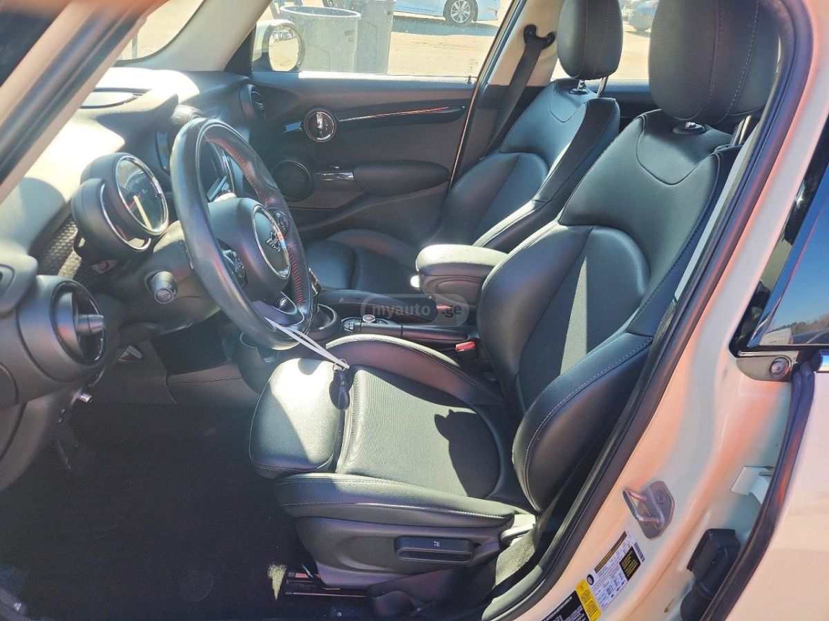 MINI Cooper S 2020 — миниатюра 7