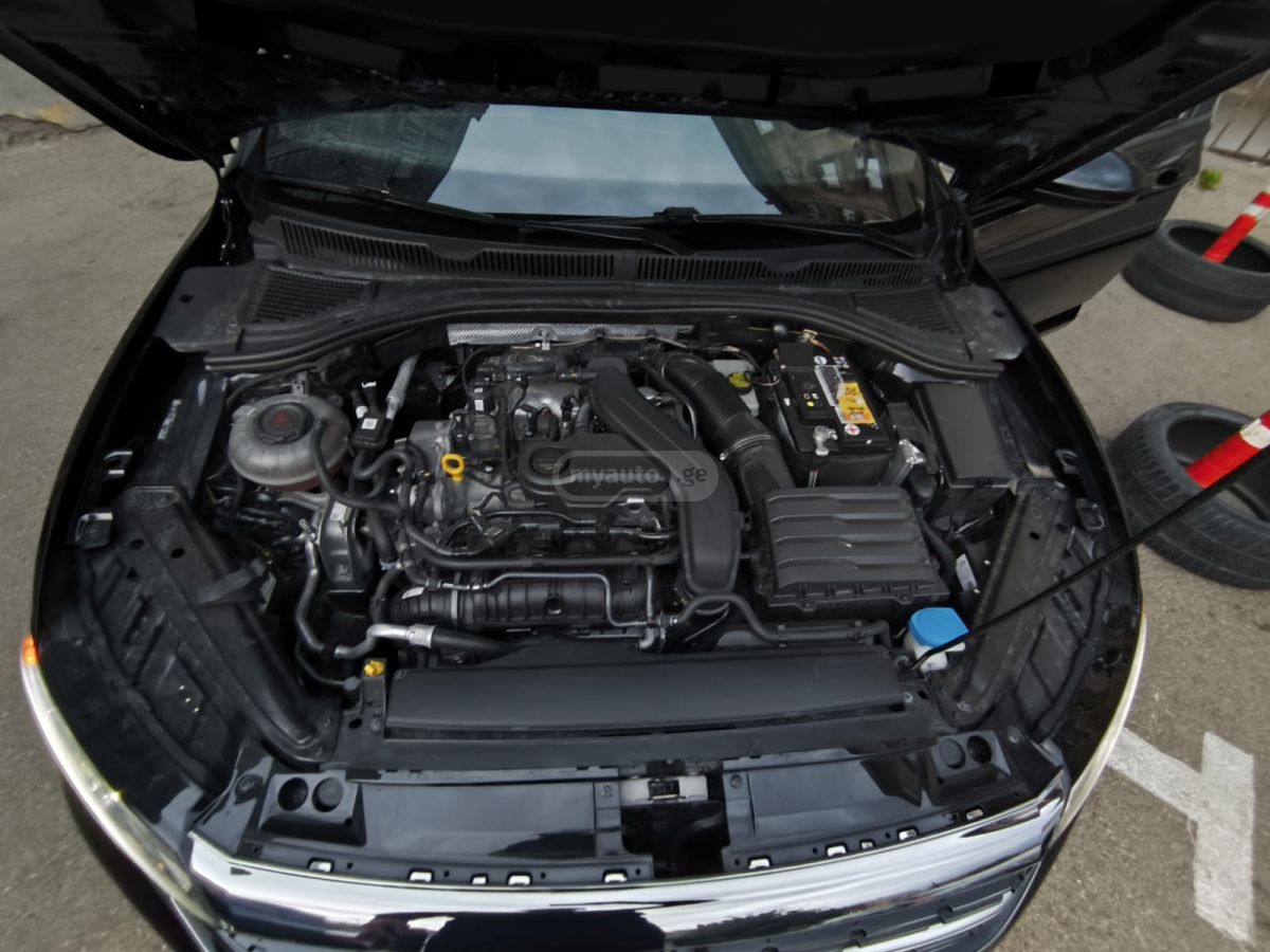 Volkswagen Jetta - фото 12