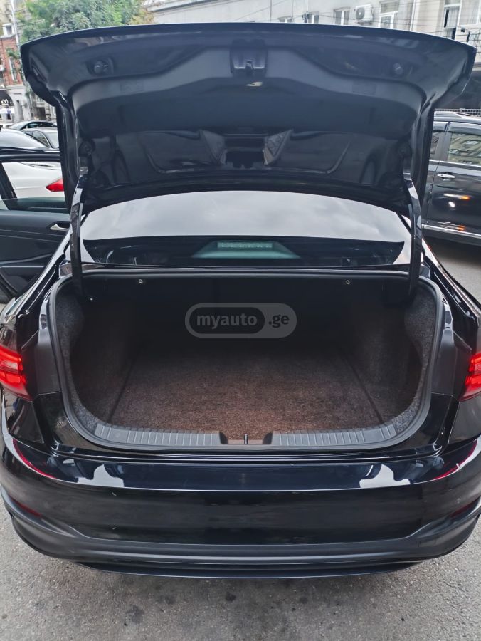 Volkswagen Jetta - фото 7