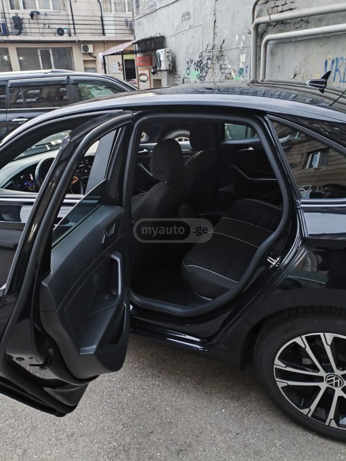 Volkswagen Jetta - фото 9