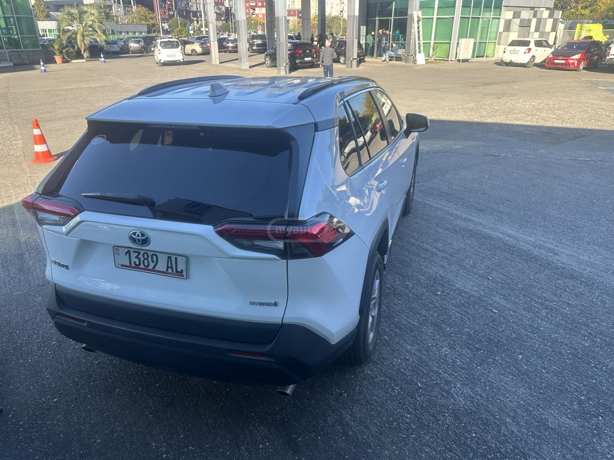 Toyota LE 4dr All-Wheel Drive Automat — миниатюра 6