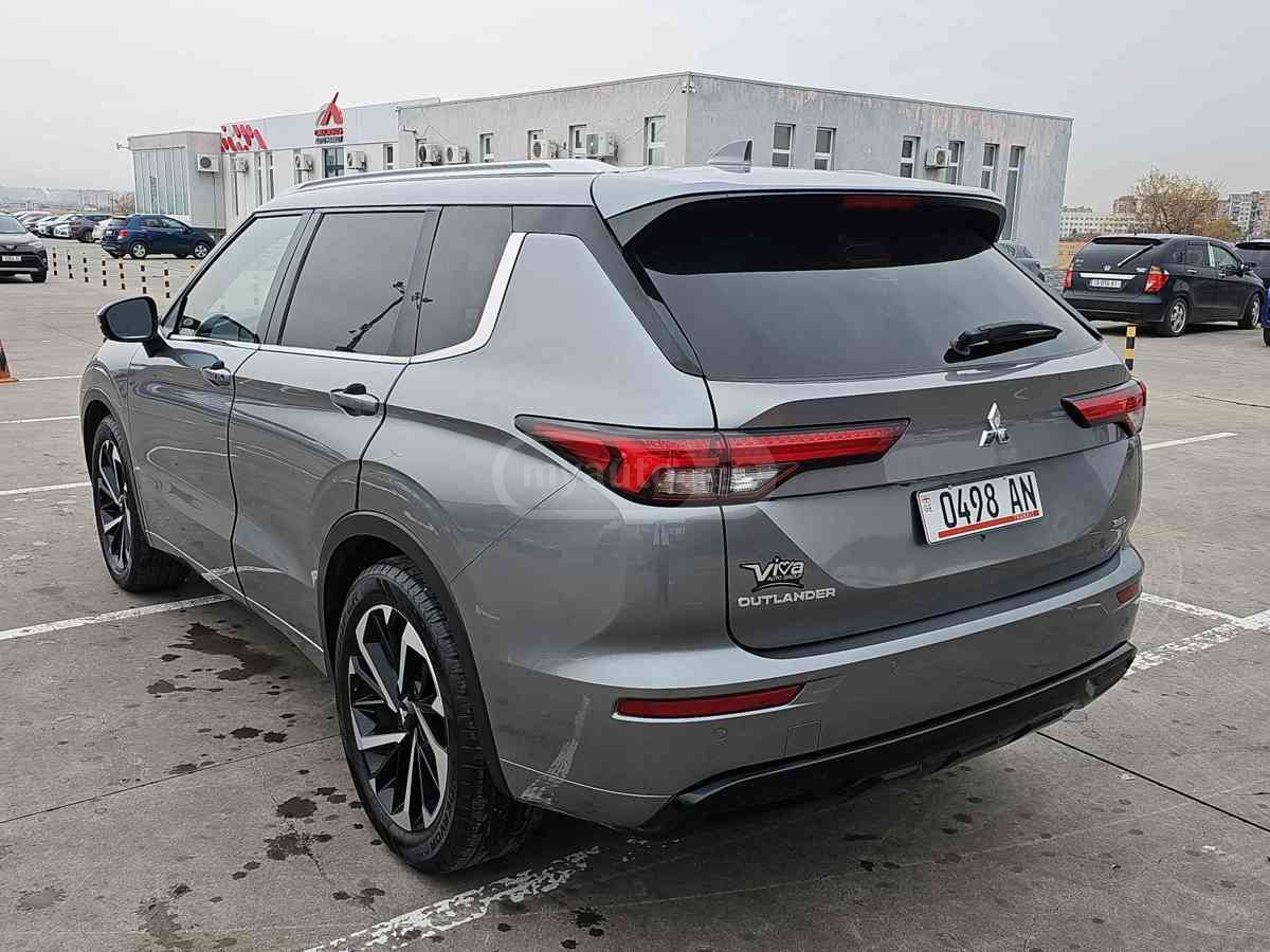 Mitsubishi Mitsubishi Outlander — миниатюра 6