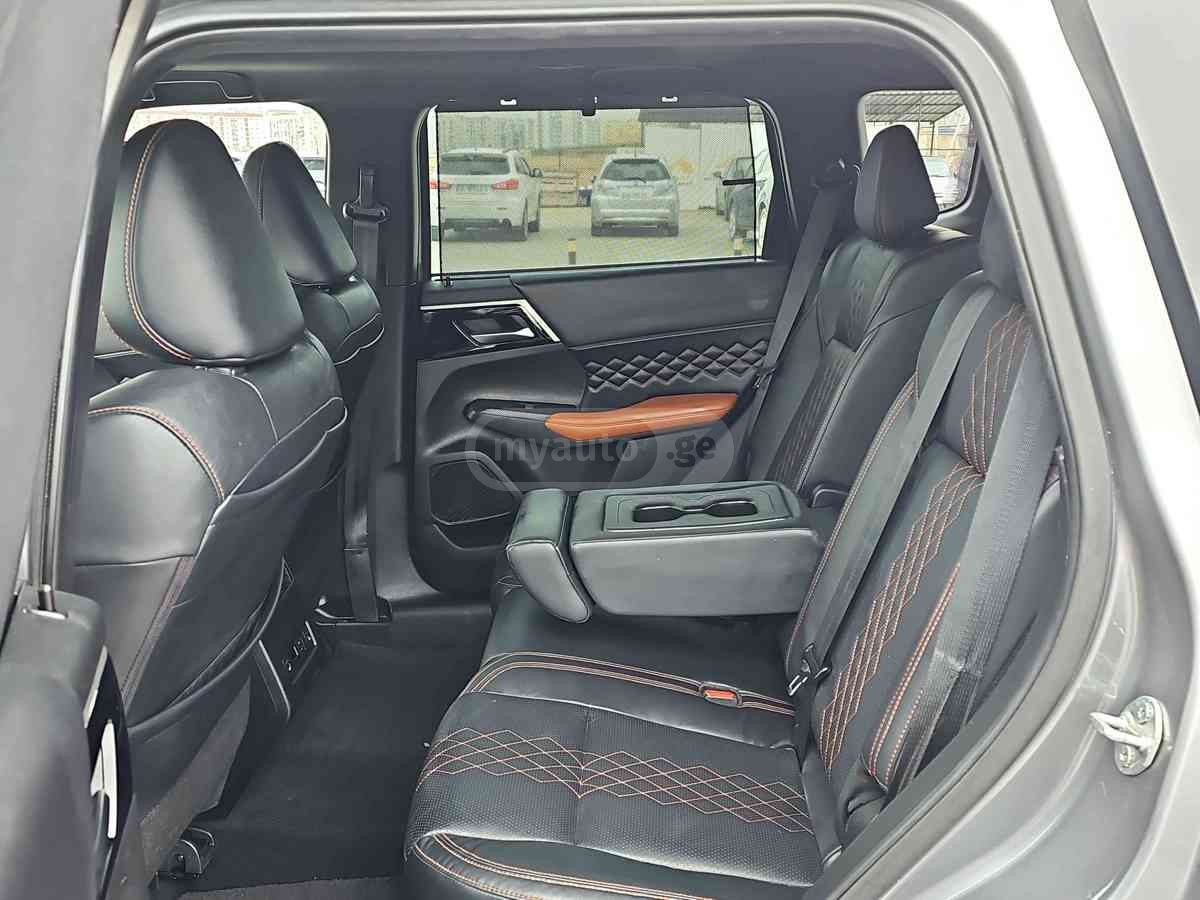 Mitsubishi Mitsubishi Outlander — миниатюра 7