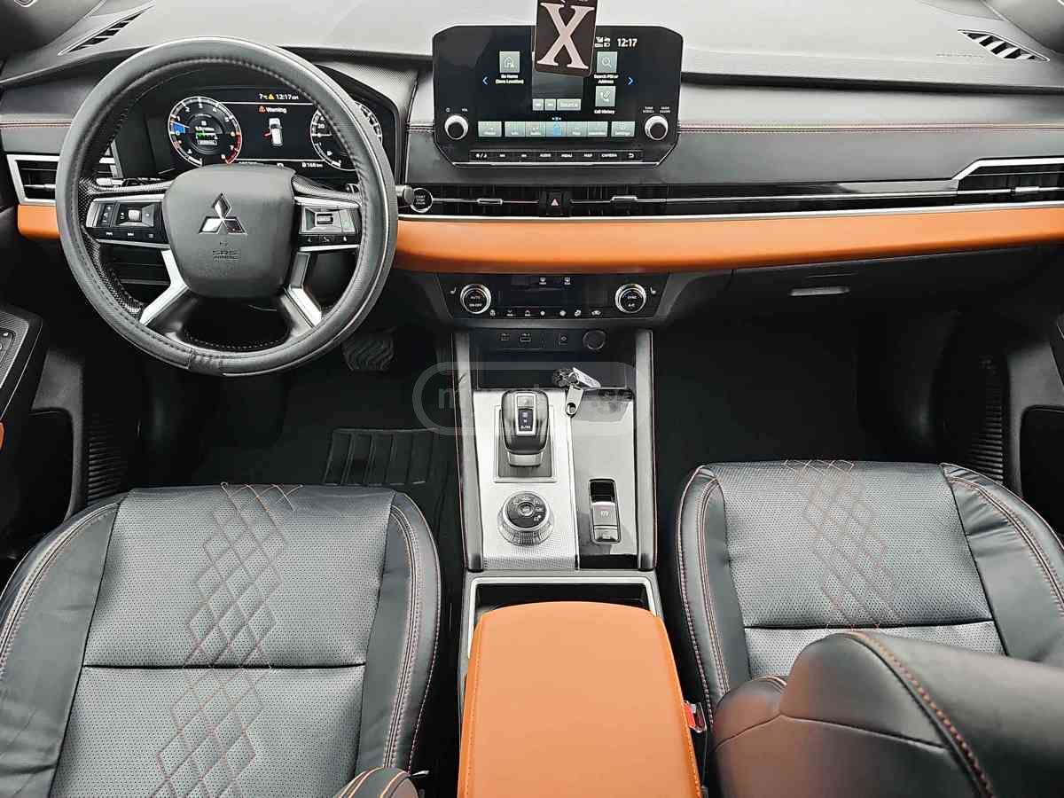 Mitsubishi Mitsubishi Outlander — миниатюра 8