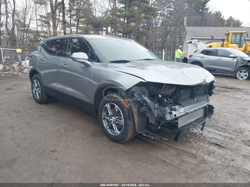 Chevrolet Blazer 2023 — миниатюра 2