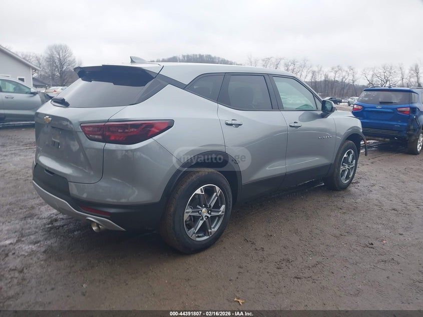 Chevrolet Blazer 2023 — миниатюра 4
