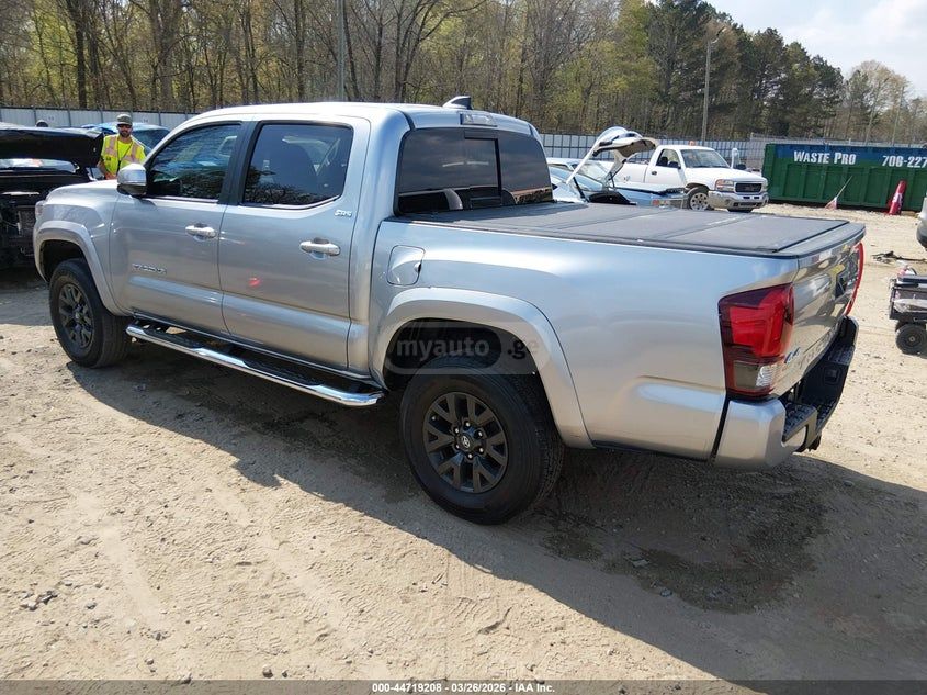 Toyota Tacoma - фото 3
