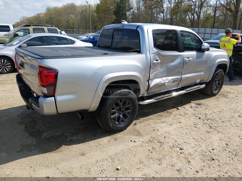 Toyota Tacoma - фото 4