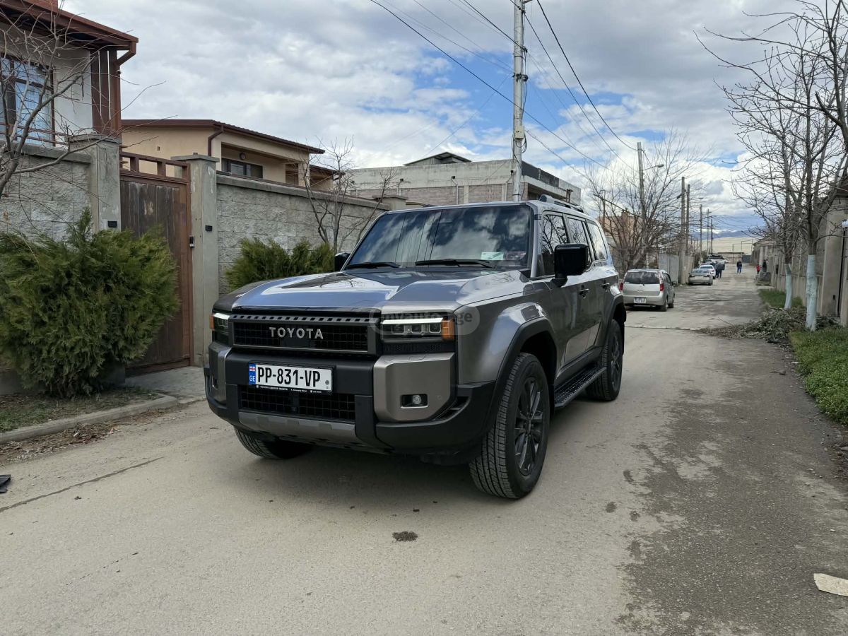 Toyota Land Cruiser Prado - фото 1