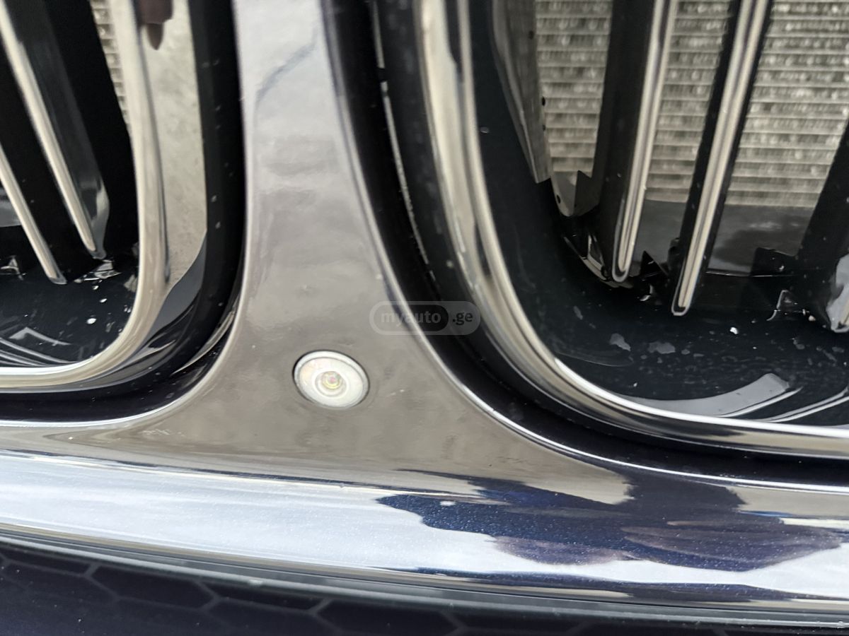 BMW X5 - фото 12