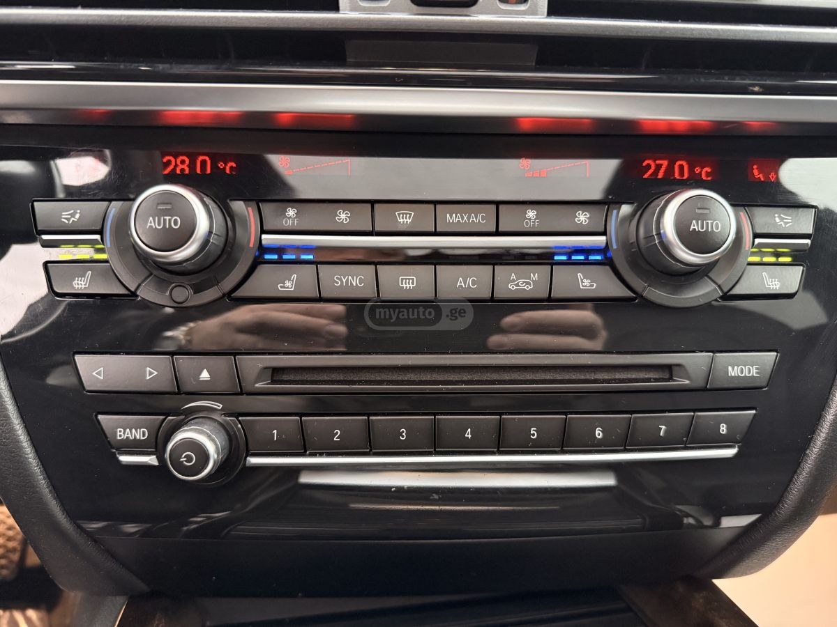 BMW X5 - фото 14