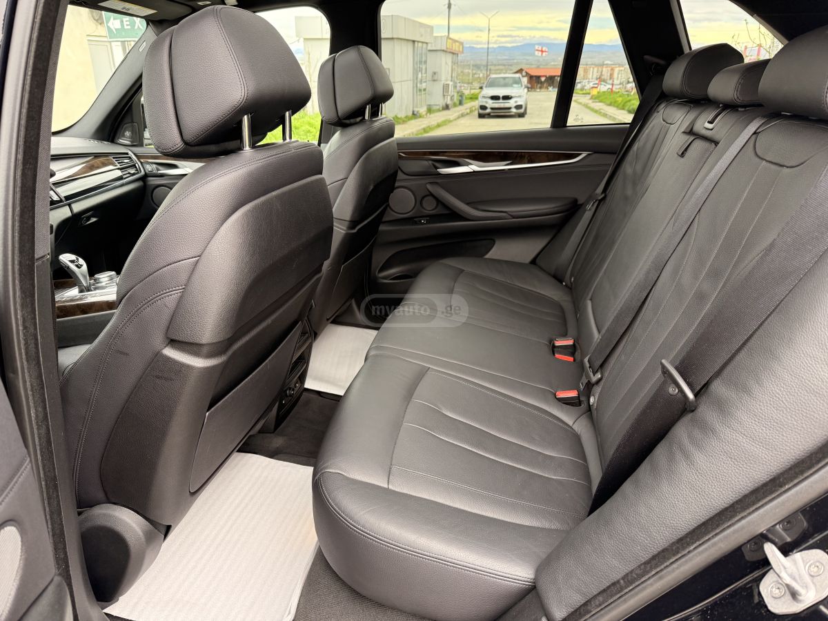BMW X5 - фото 9