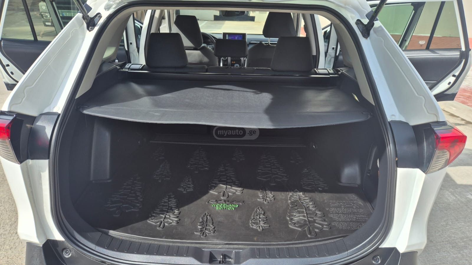 Toyota Rav 4 - фото 11
