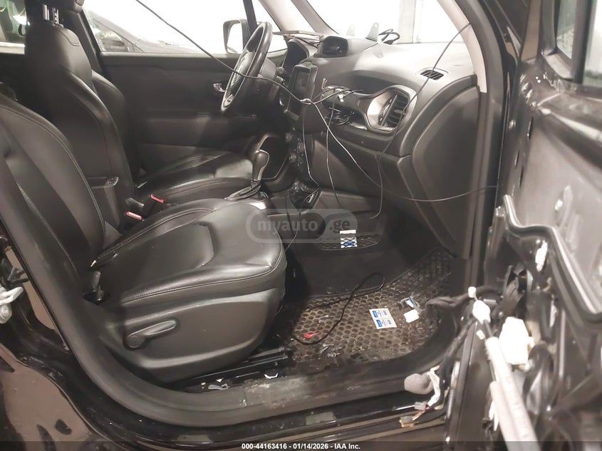 Jeep Renegade - фото 4