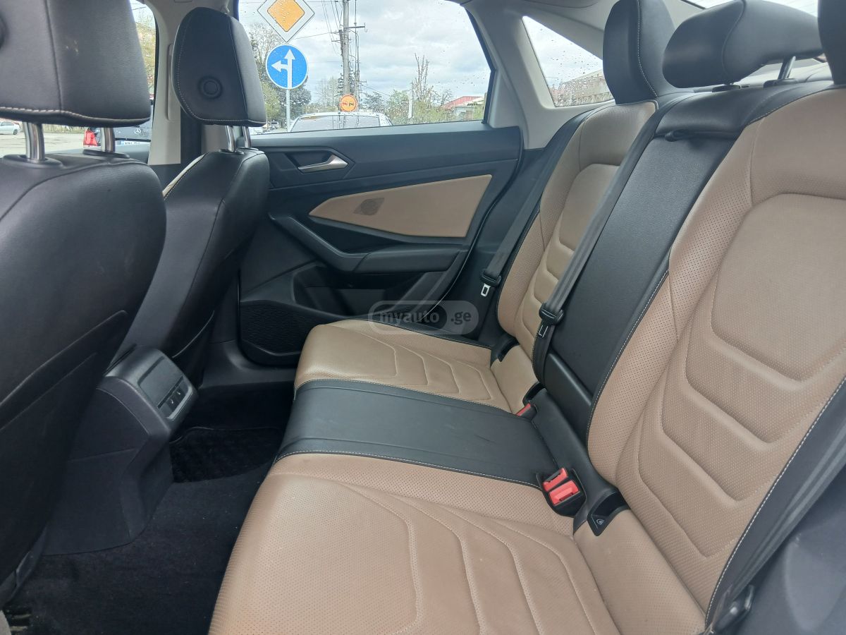 Volkswagen Jetta - фото 8