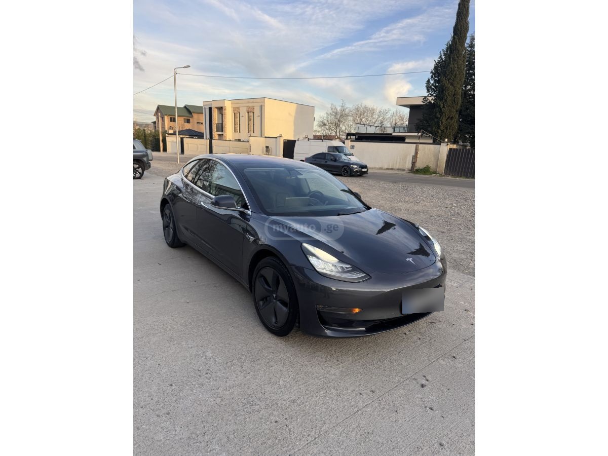 Tesla Model 3 - фото 4