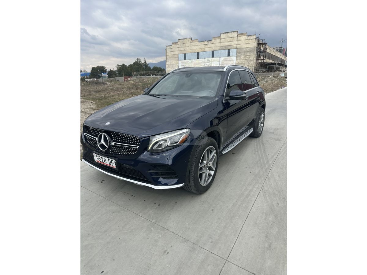 Mercedes-Benz GLC 300 - фото 1