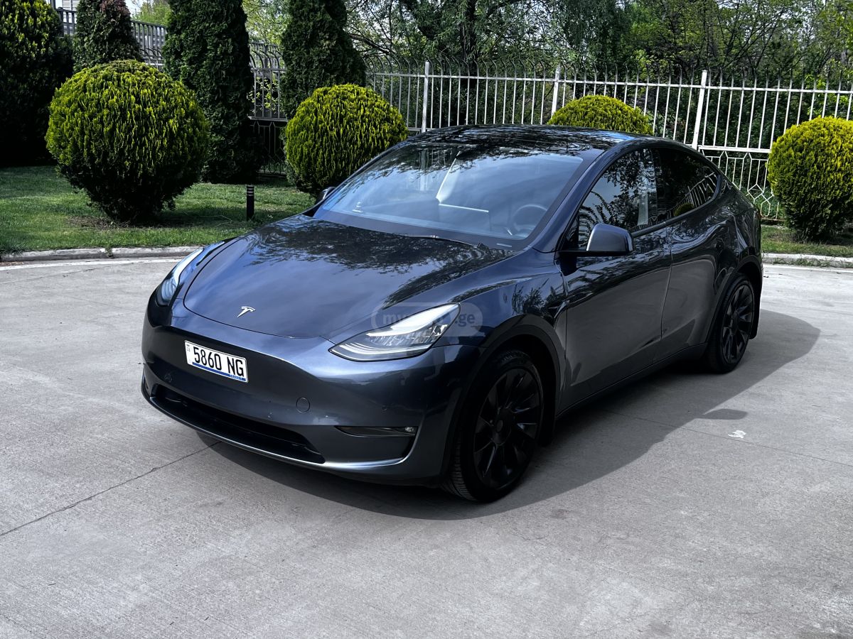 Tesla Model Y - фото 3
