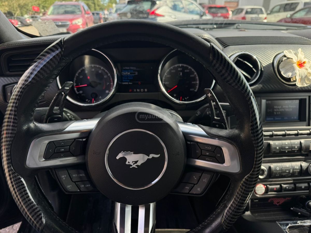 Ford Mustang - фото 6
