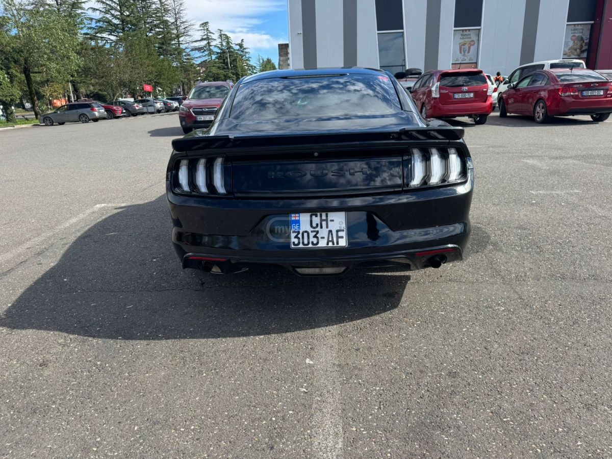 Ford Mustang - фото 9