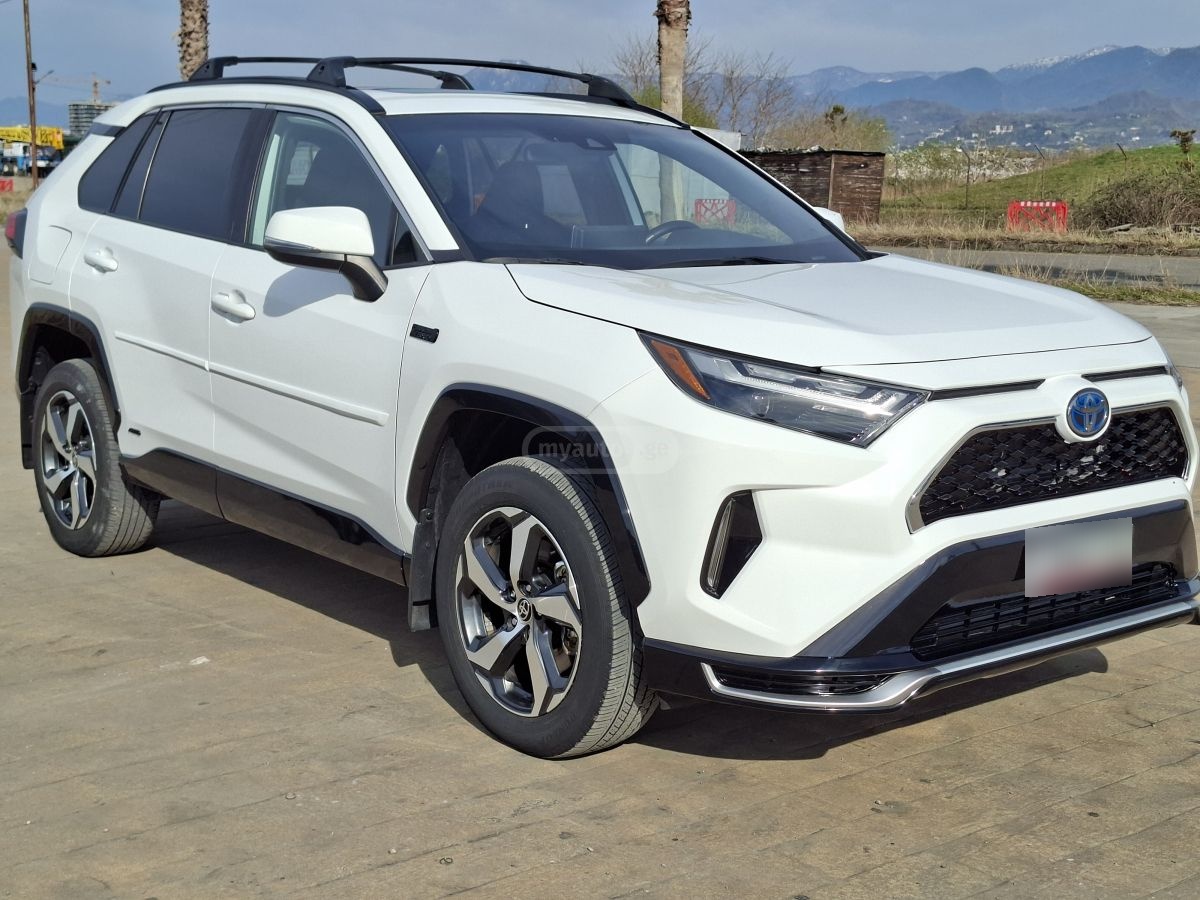 Toyota RAV 4 - фото 3