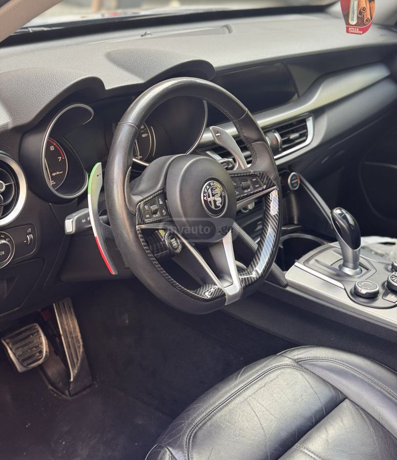 Alfa Romeo Stelvio - фото 7