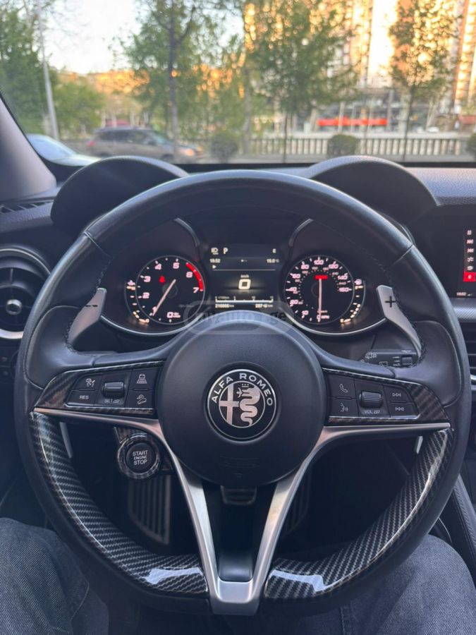 Alfa Romeo Stelvio - фото 8