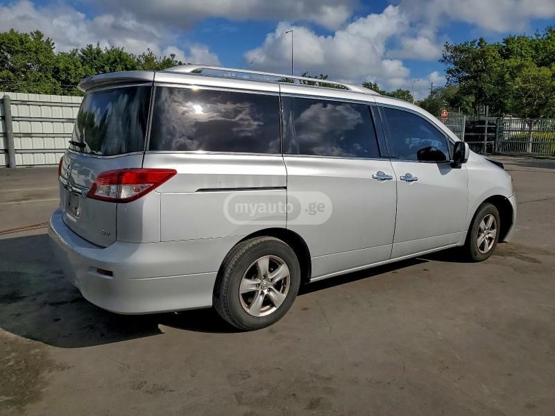 Nissan Quest - фото 2