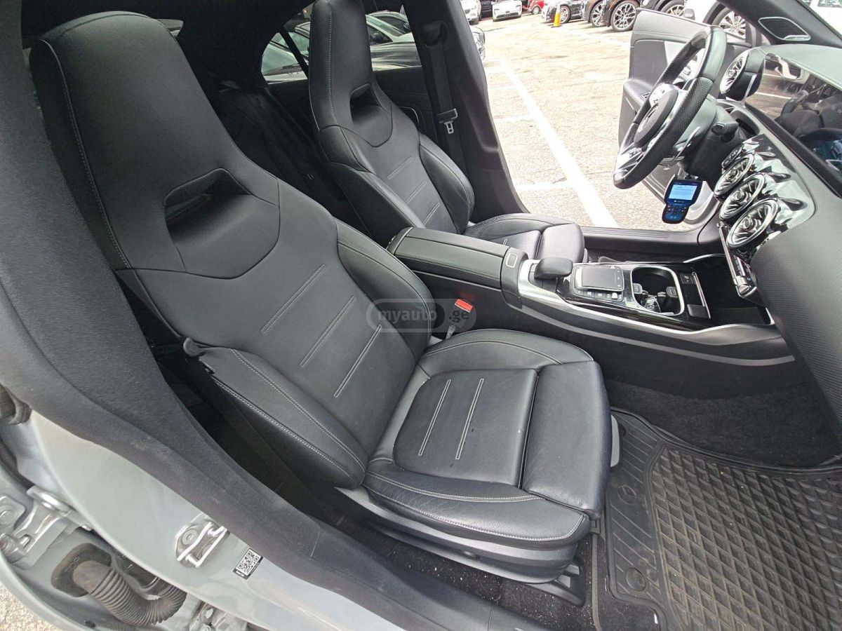 Mercedes-Benz CLA 45 AMG - фото 10