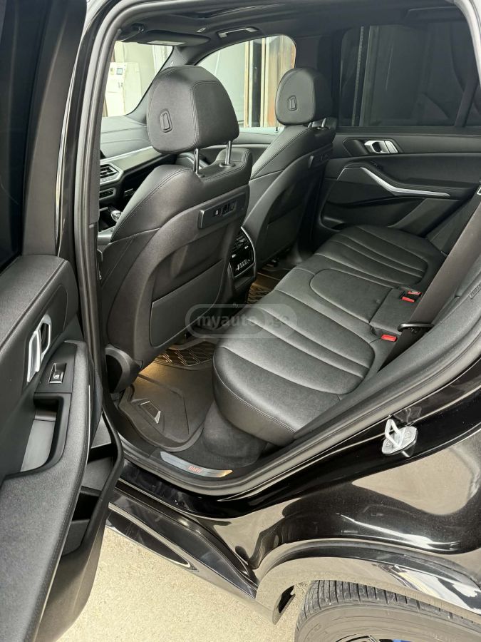 BMW X5 - фото 11