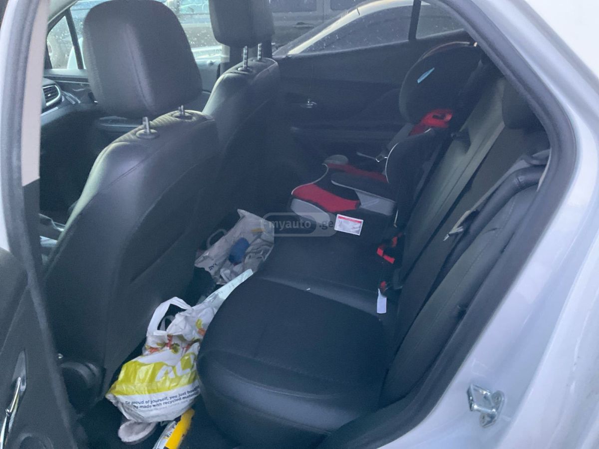 Buick Encore - фото 6