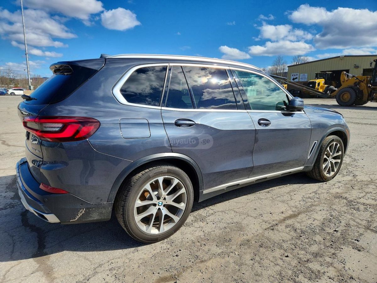 BMW X5 - фото 3