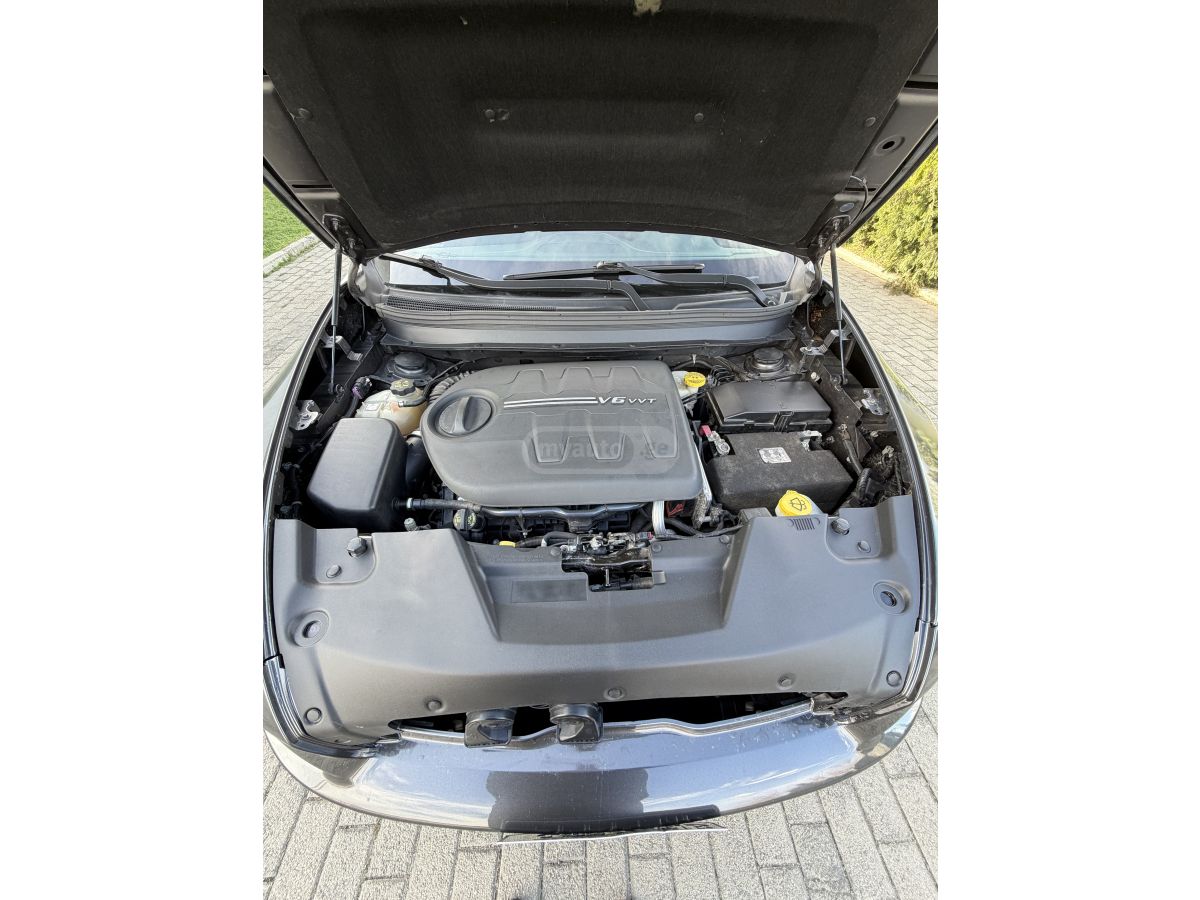 Jeep Cherokee - фото 11