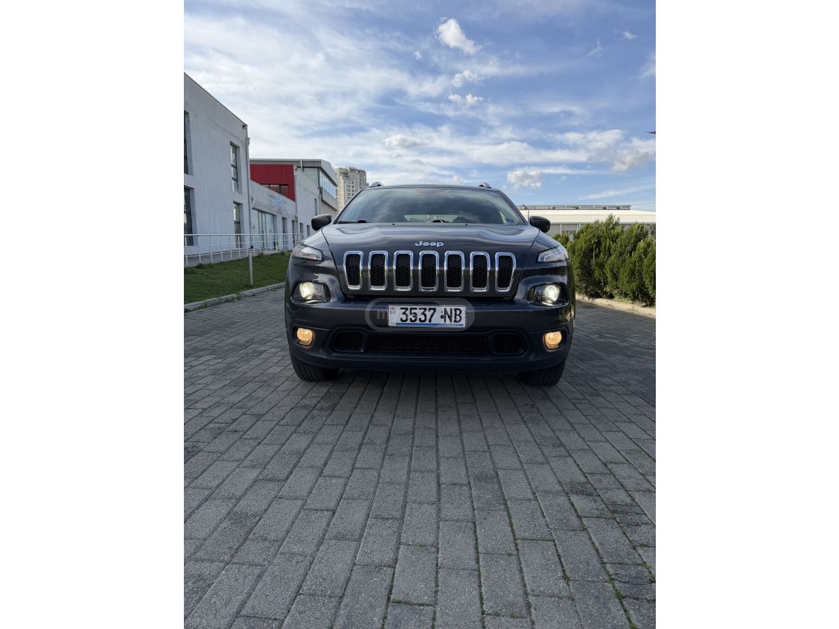 Jeep Cherokee - фото 5