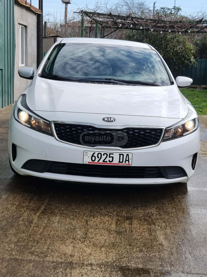 Kia Forte - фото 1