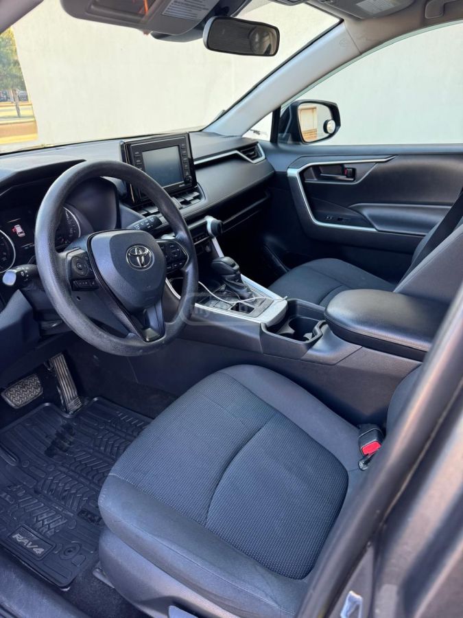 Toyota RAV 4 - фото 2