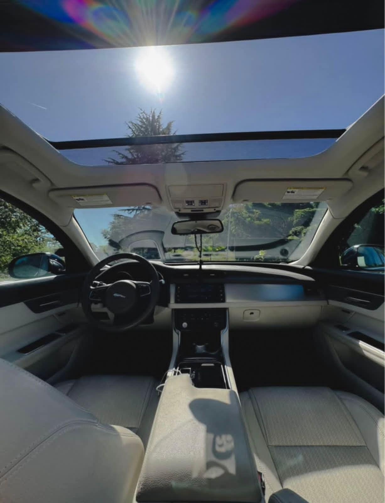 Jaguar XF - фото 2