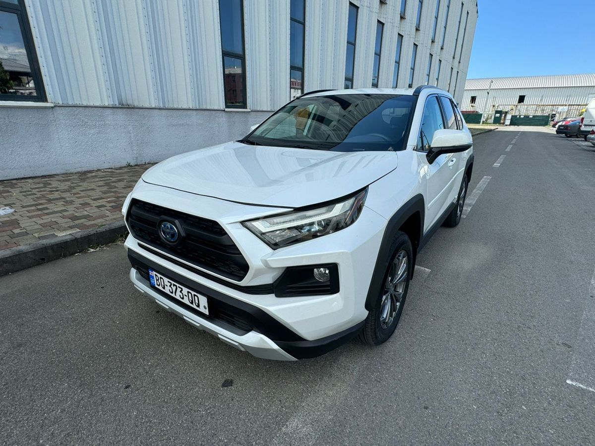 Toyota RAV 4 - фото 1