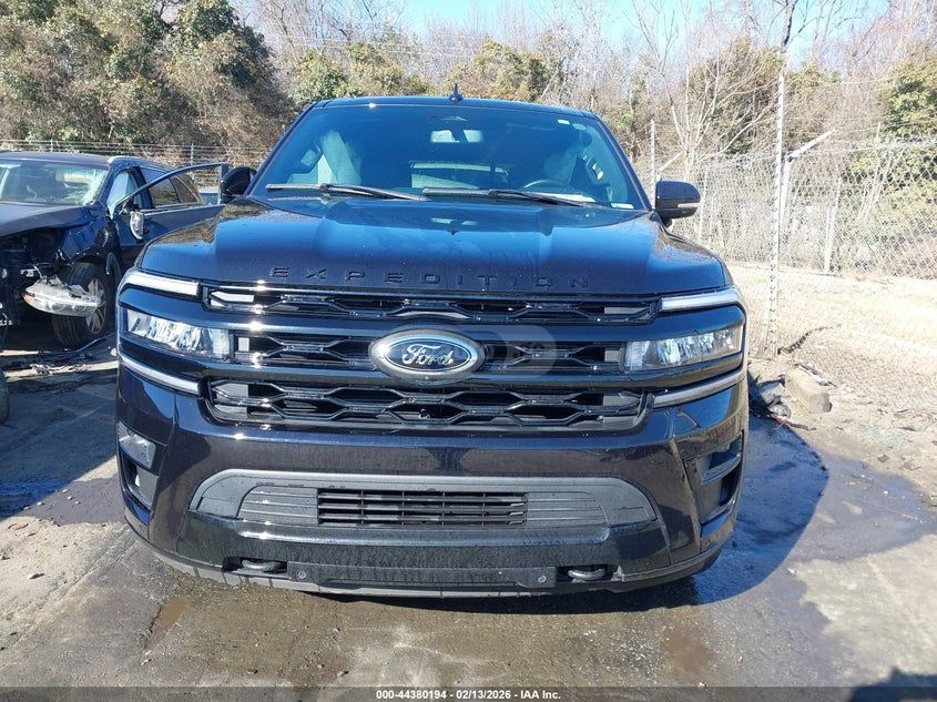 Ford Expedition 2023 — миниатюра 11