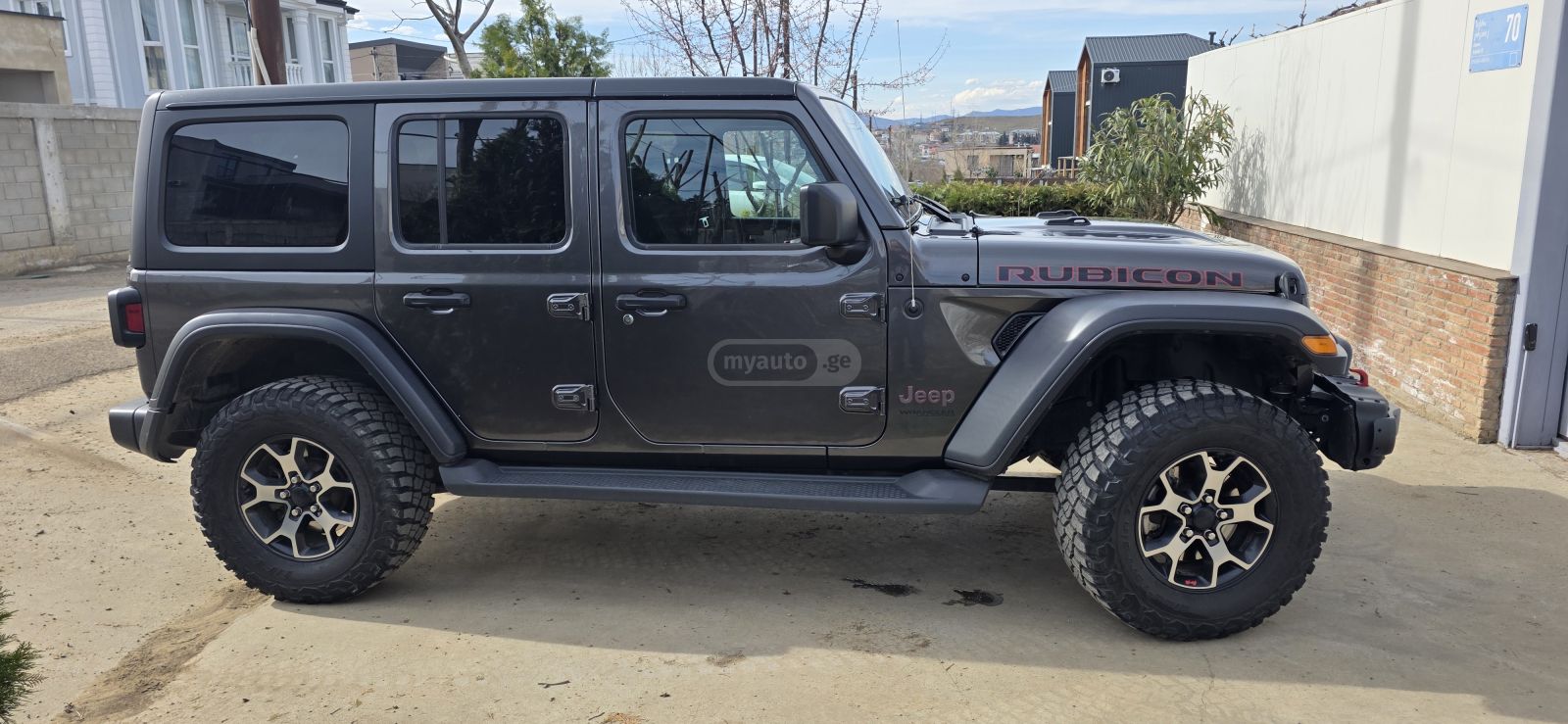 Jeep Wrangler - фото 10