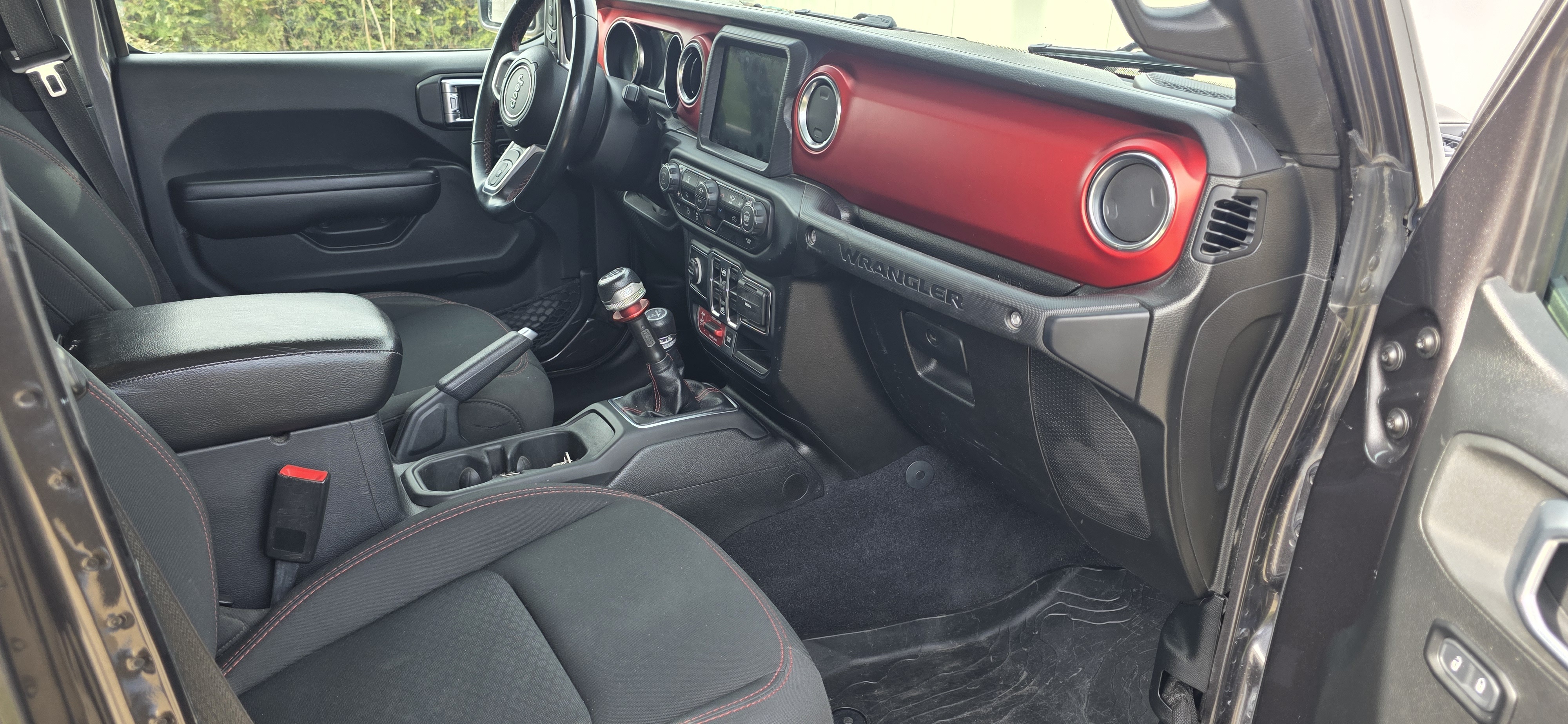 Jeep Wrangler - фото 4