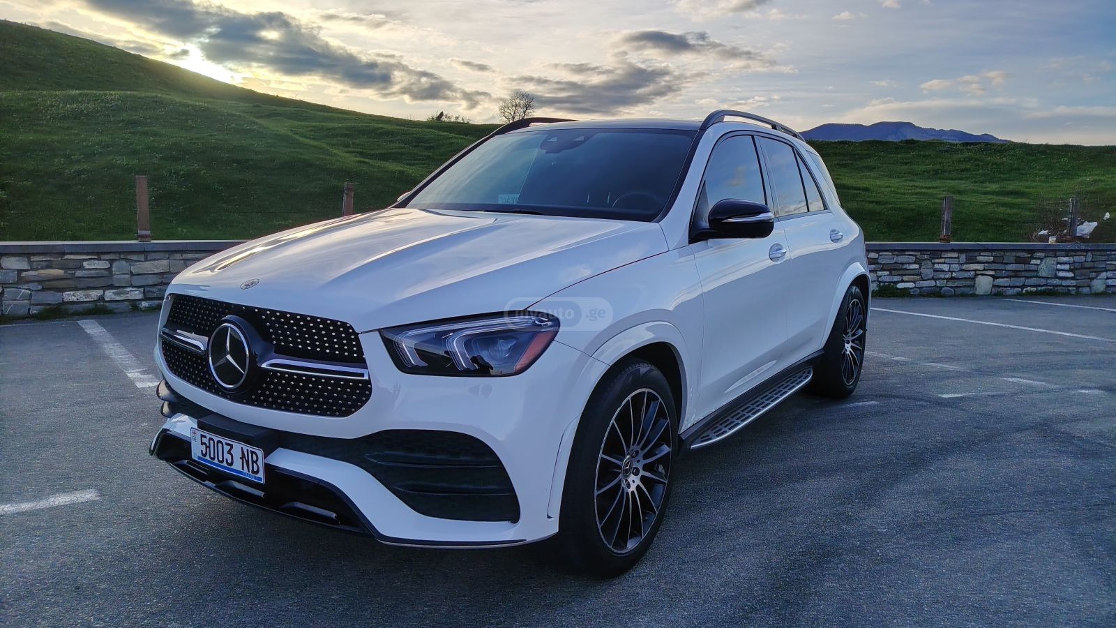 Mercedes-Benz GLE 350 - фото 1