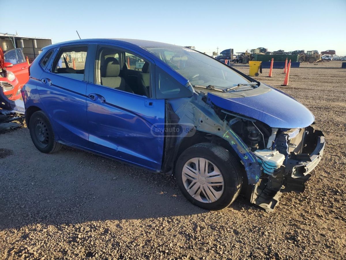 Honda FIT - фото 4