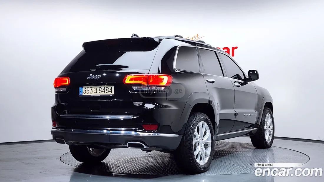 Jeep Grand Cherokee - фото 2