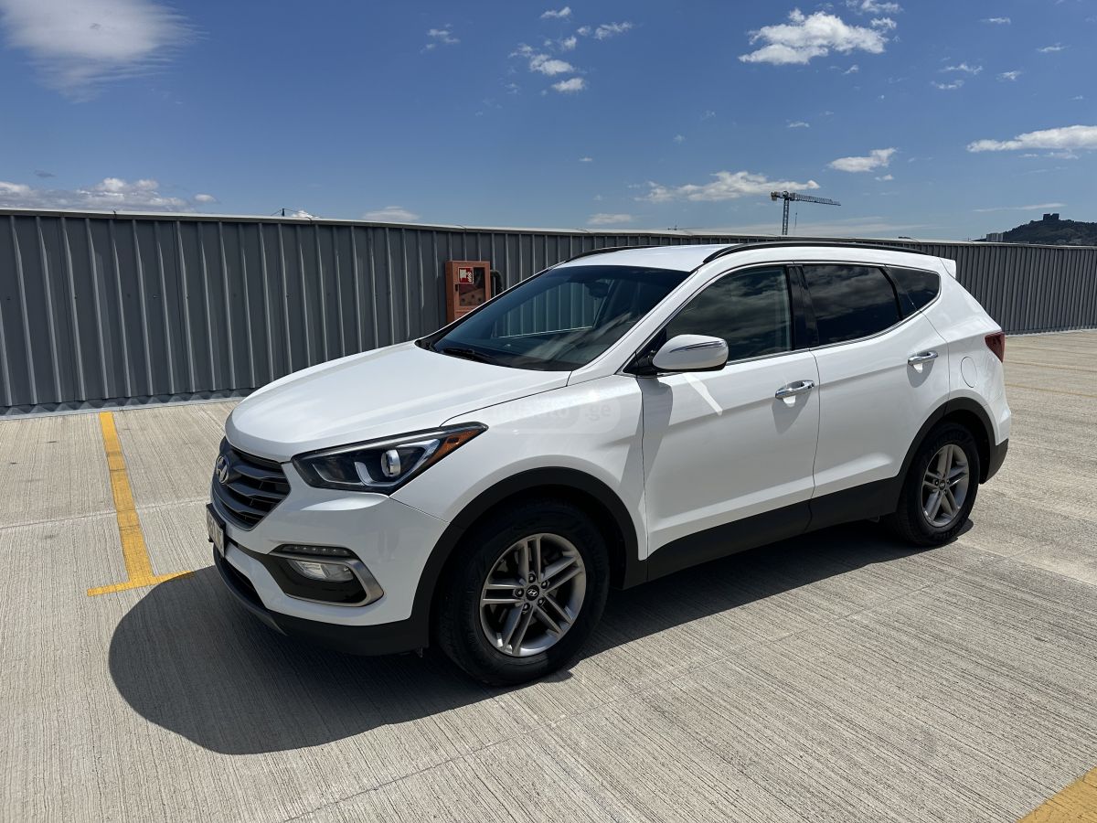 Hyundai Santa FE - фото 1