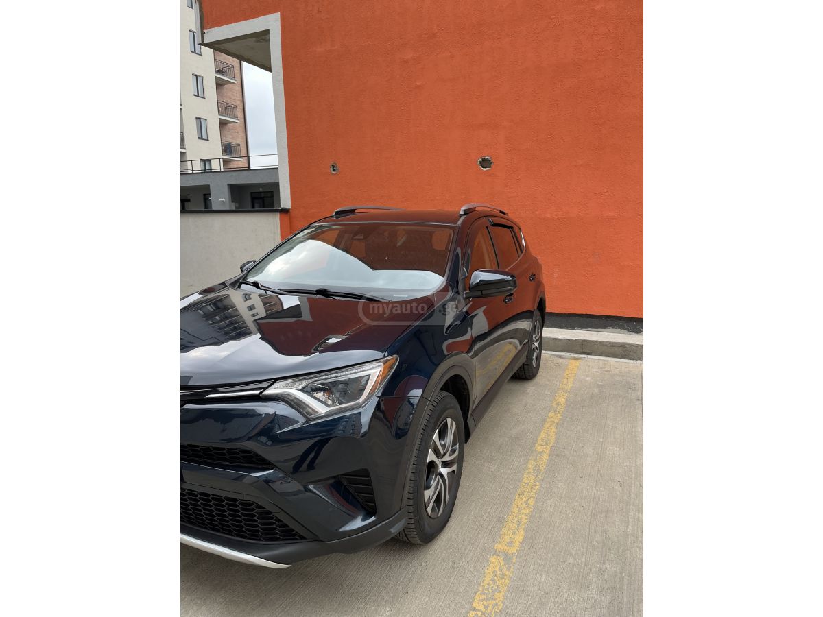 Toyota Rav 4 - фото 3