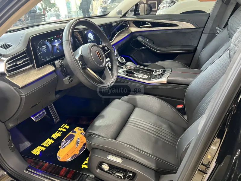 Hongqi H9 - фото 10