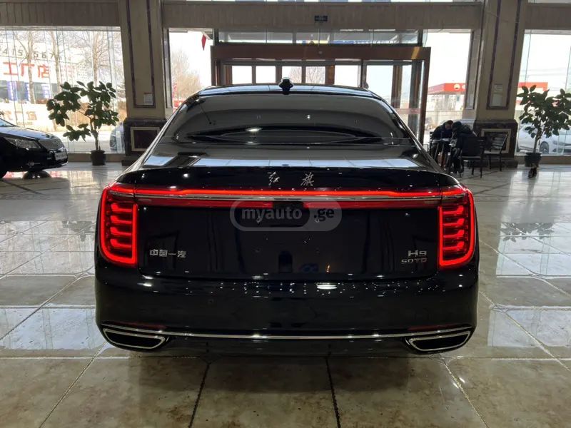 Hongqi H9 - фото 6