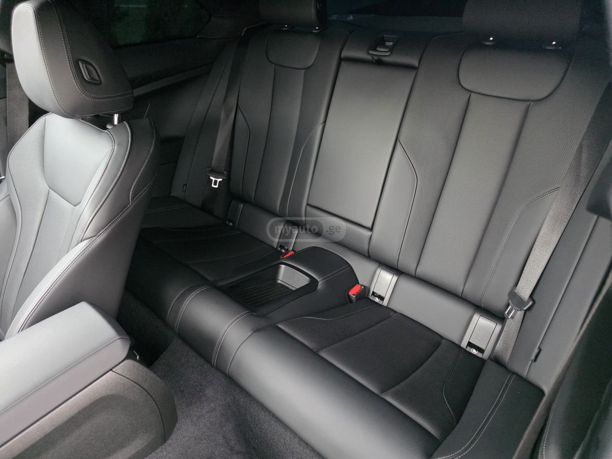 BMW M340 - фото 14